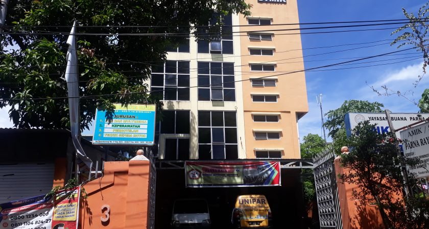 Selamat datang di UNIVERSITAS PARNARAYA MANADO